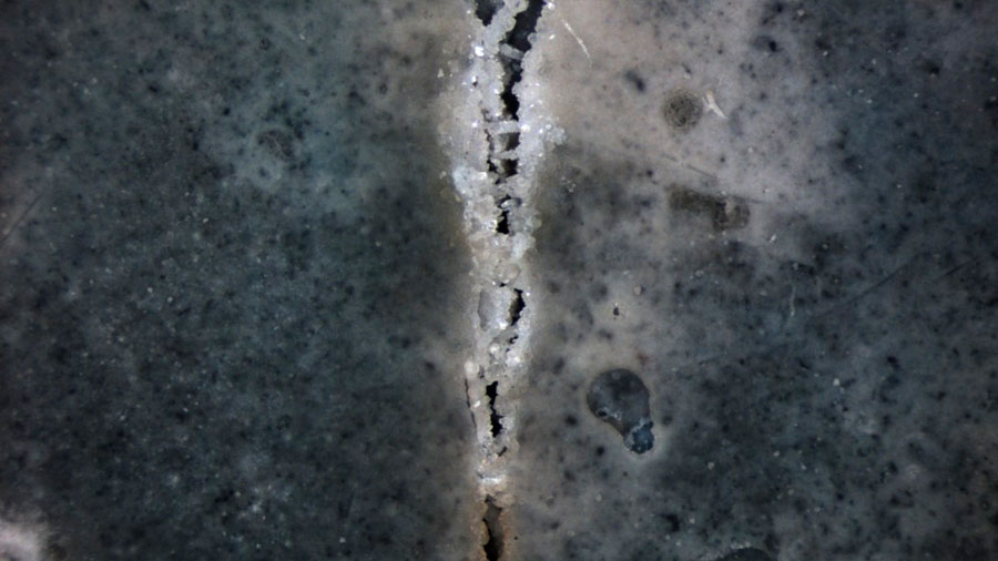 
CONCRETO CON BACTERIAS QUE SELLAN GRIETAS 
