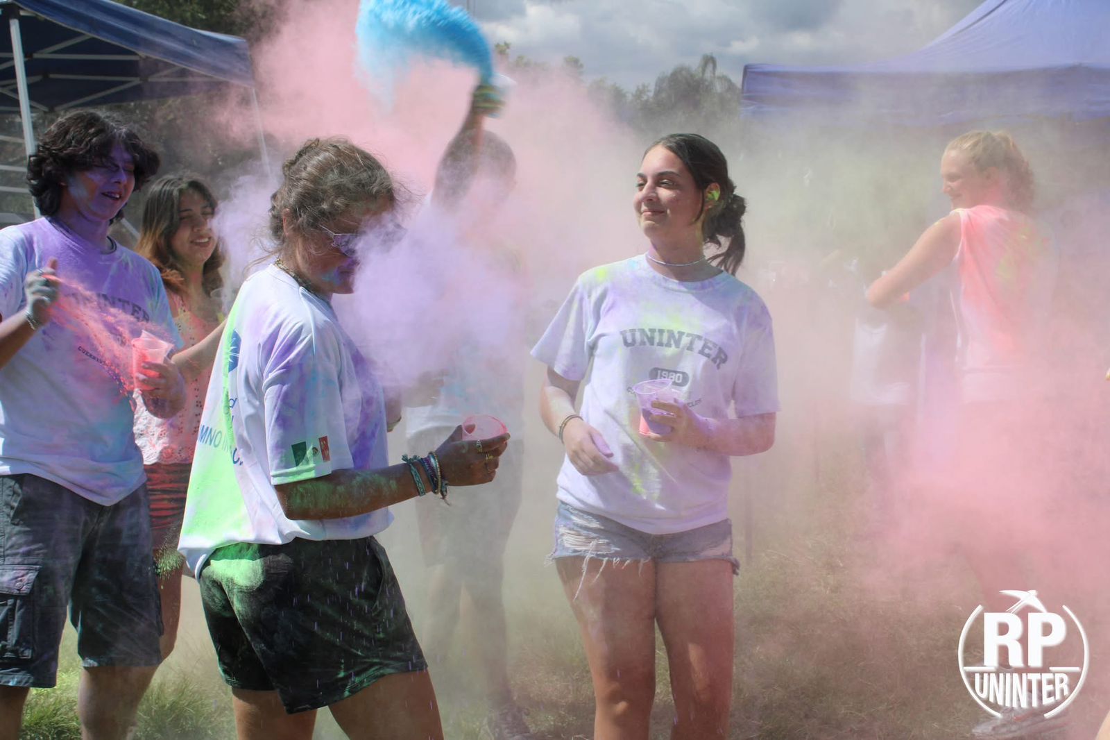 Bienvenida UNINTER 2025: ¡Un inicio lleno de color y alegría!