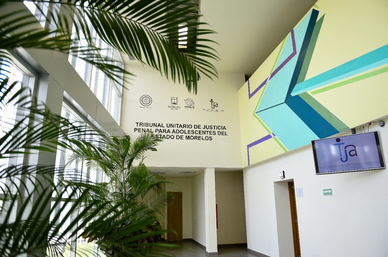 Visita al penal de adolescentes por la carrera de Derecho: una experiencia formativa clave para comprender la justicia penal juvenil y su enfoque en la reinserción social.