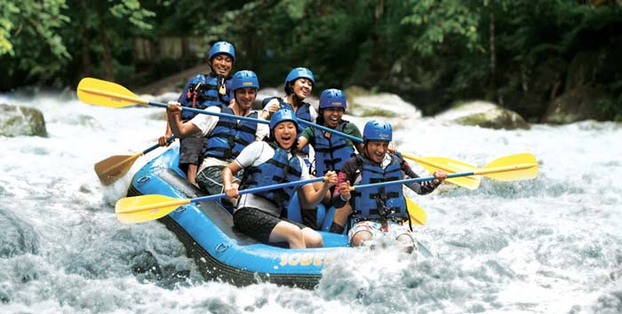 Rafting atracción de amigos y familiares