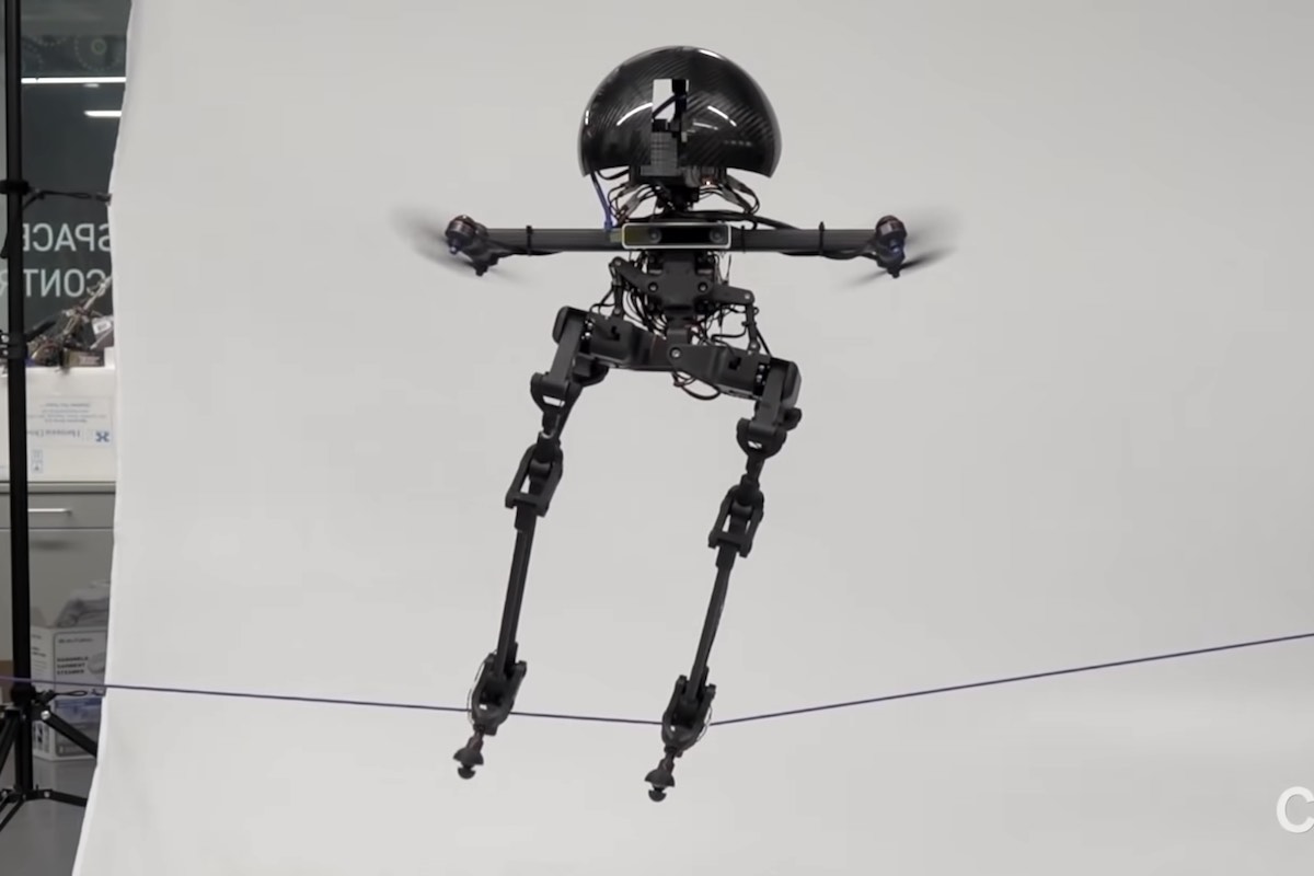 LEONARDO el robot bípedo de Caltech
