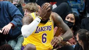 Los Lakers no estarán en los playoffs de la NBA