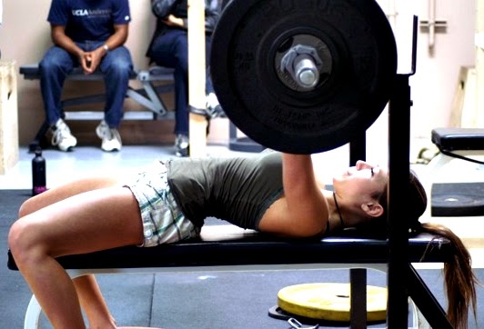 Mujeres entrenando igual que hombres