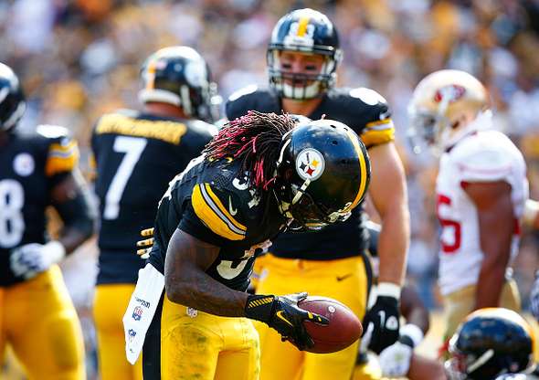 of the Pittsburgh Steelers of the San Francisco 49ers during the game at Heinz Field on September 20, 2015 in Pittsburgh, Pennsylvania.