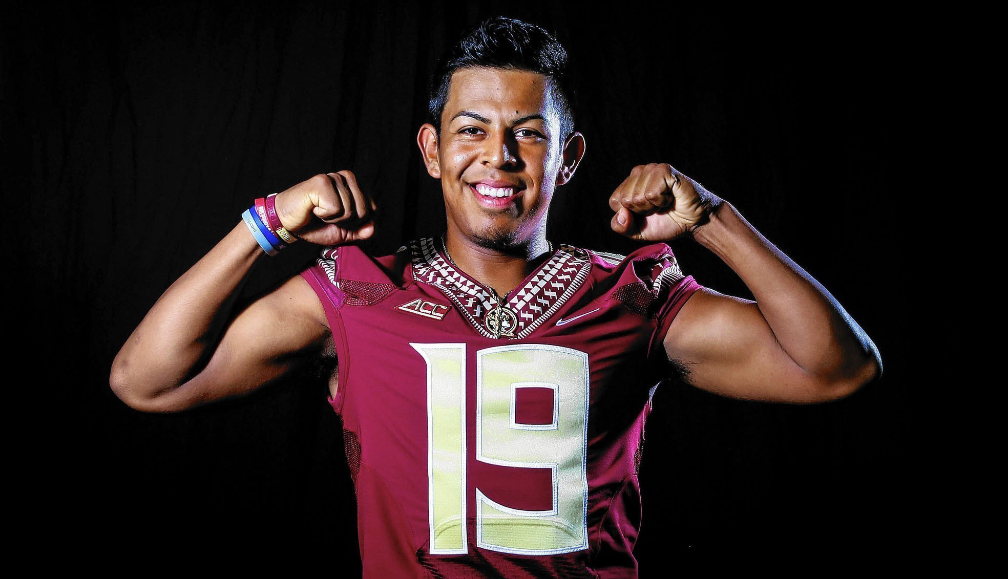 hoyla-fba-roberto-aguayo-sangre-mexicana-nfl