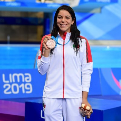Alejandra Orozco ganadora mexicana más joven en ganar una medalla en los Juegos Olímpicos.